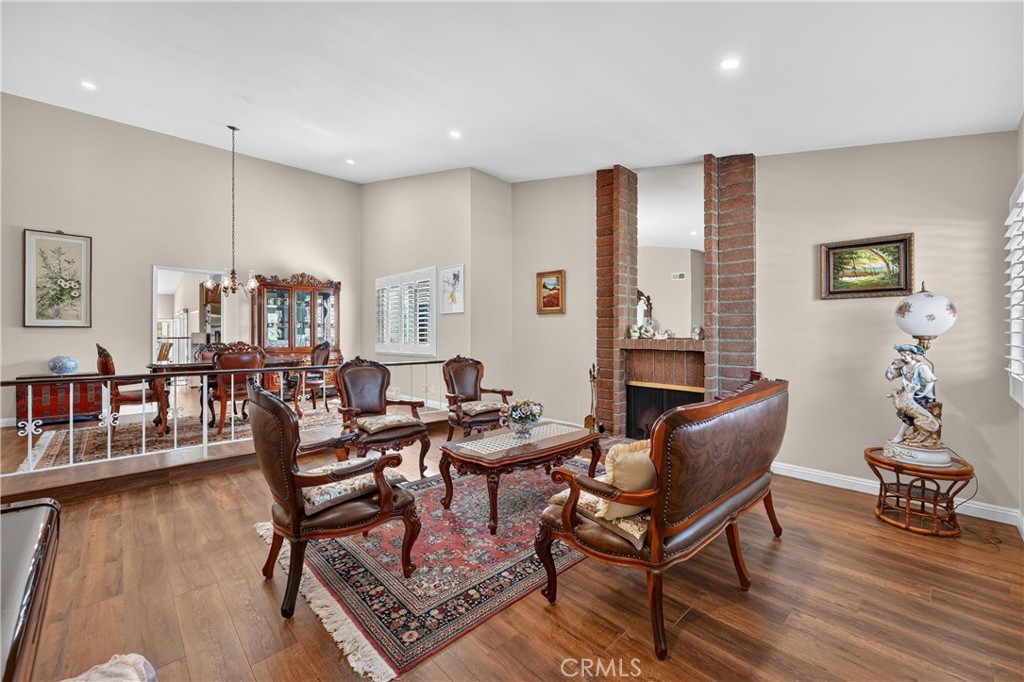 2224 Mountain Ridge