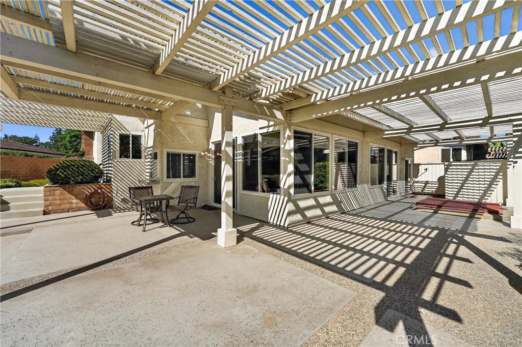 2224 Mountain Ridge
