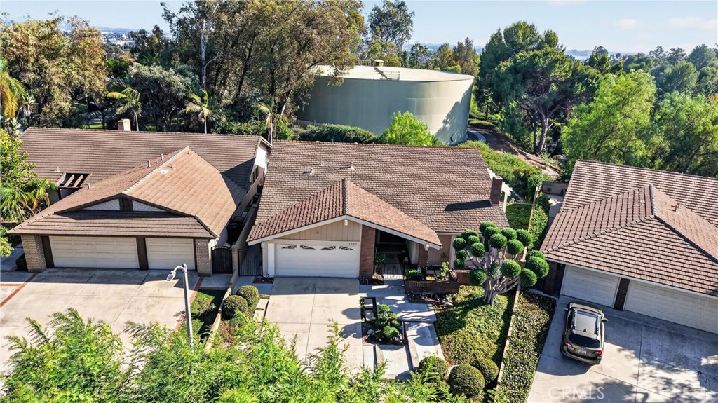 2224 Mountain Ridge
