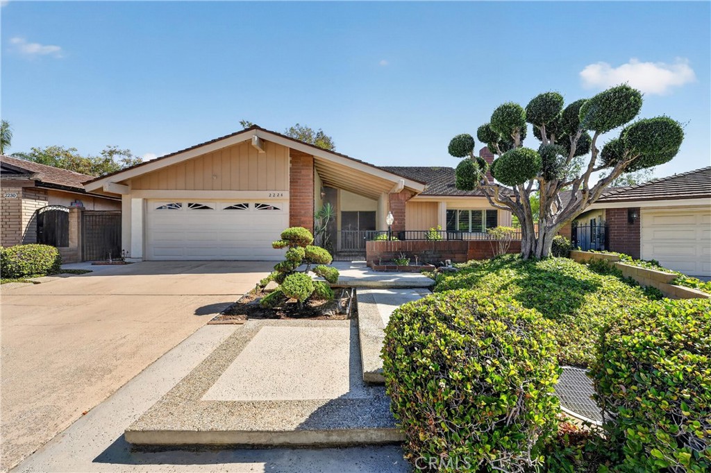 2224 Mountain Ridge