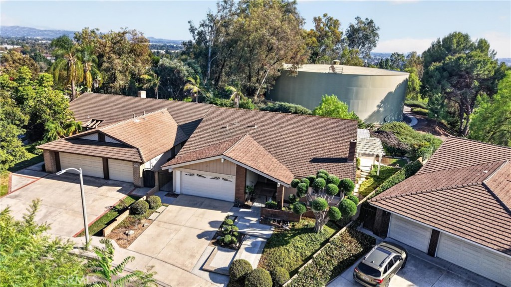 2224 Mountain Ridge