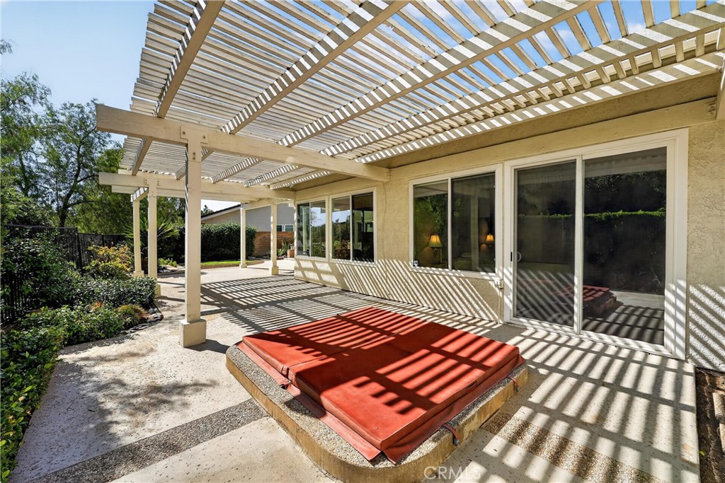 2224 Mountain Ridge