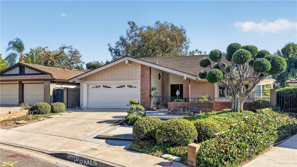 2224 Mountain Ridge