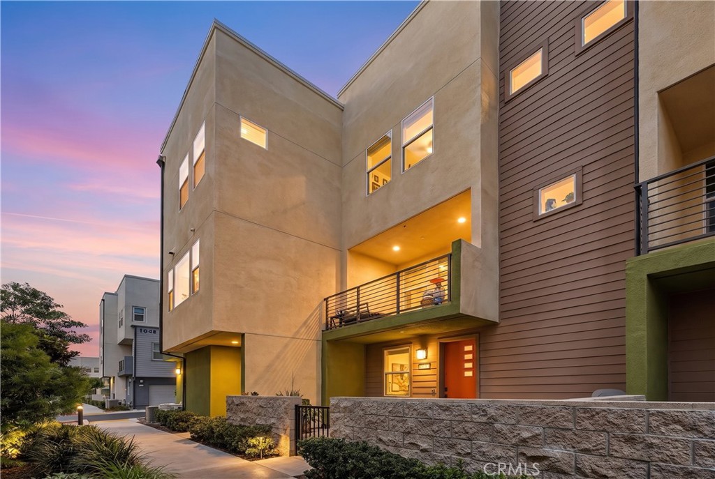 1635 W Lincoln Avenue 103 Anaheim Ca Us 92801 Dw26201893