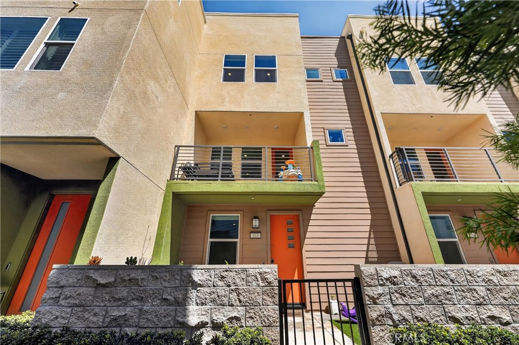 1635 W Lincoln Avenue 103