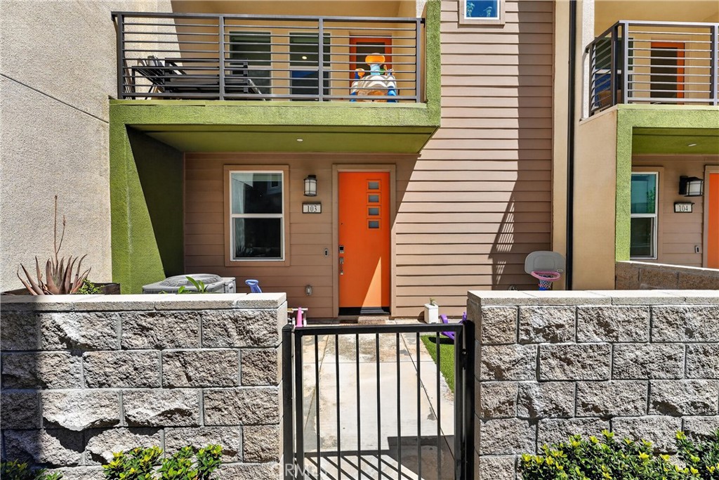1635 W Lincoln Avenue 103