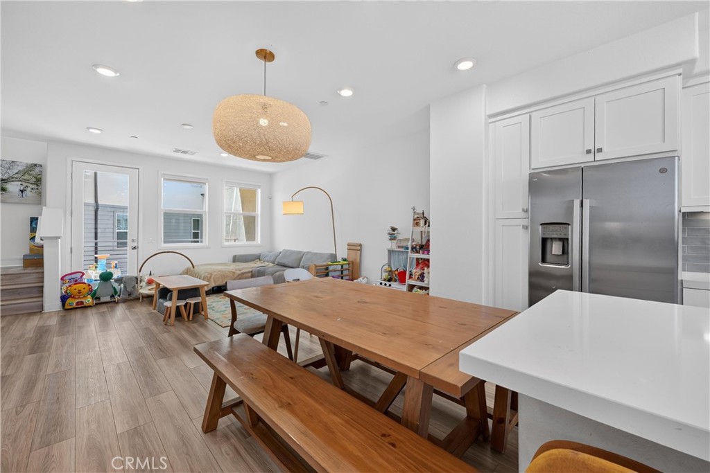 1635 W Lincoln Avenue 103