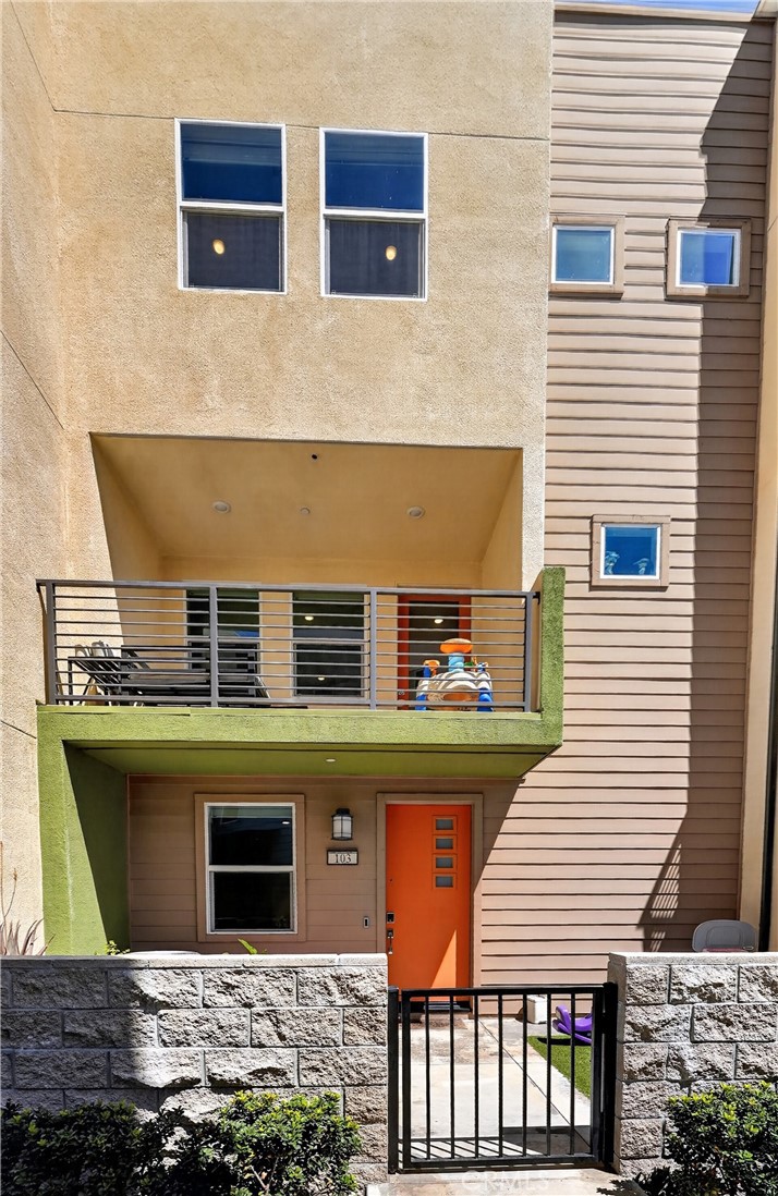 1635 W Lincoln Avenue 103