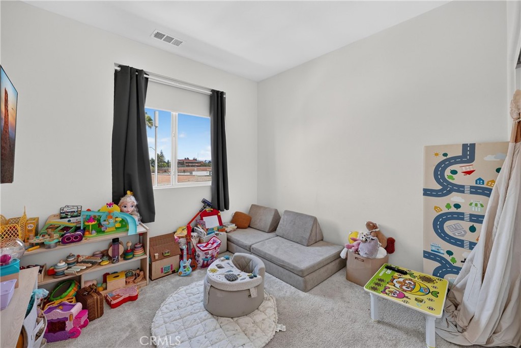 1635 W Lincoln Avenue 103
