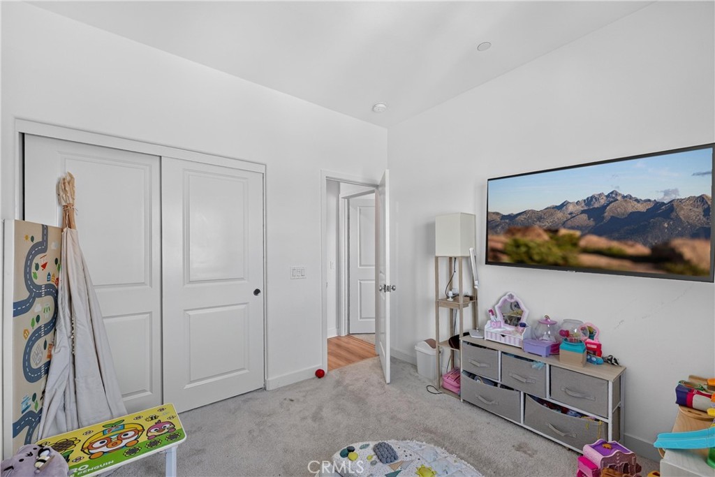 1635 W Lincoln Avenue 103