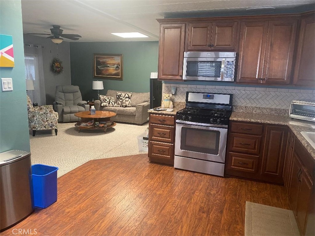 10686 Chisholm Trail