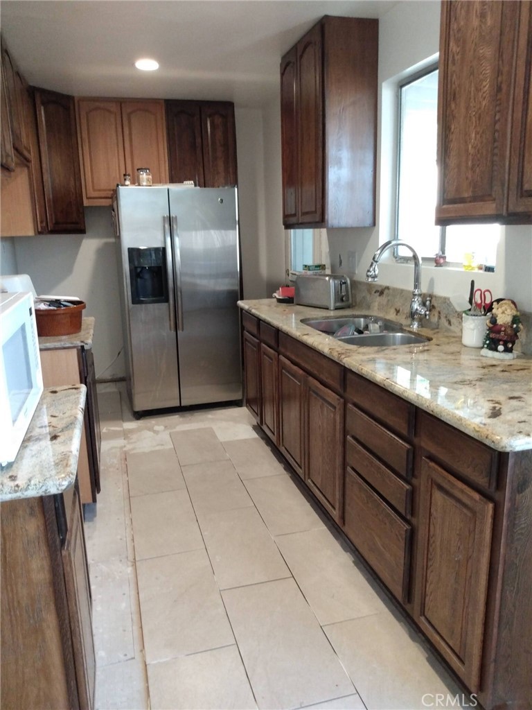 2161 Wilshire Ave Avenue