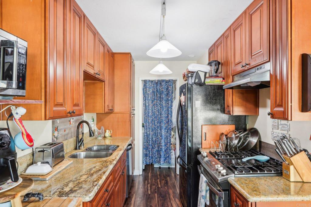 425 Los Arbolitos Boulevard