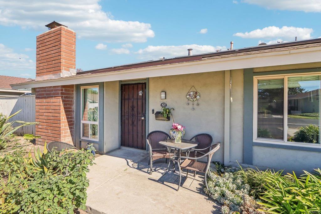 425 Los Arbolitos Boulevard