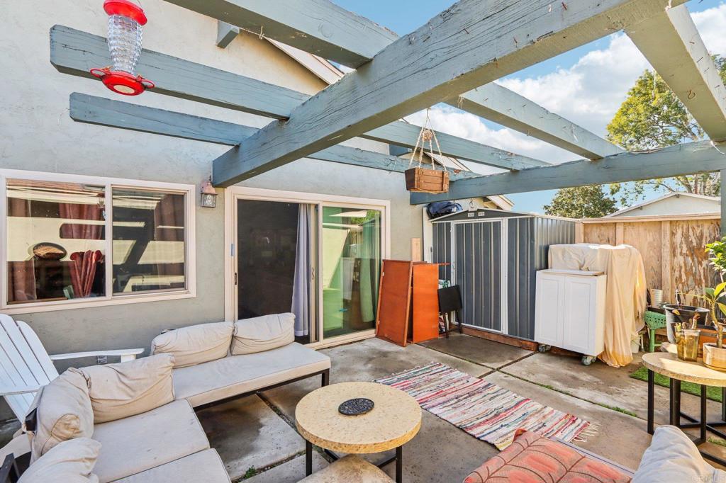 425 Los Arbolitos Boulevard