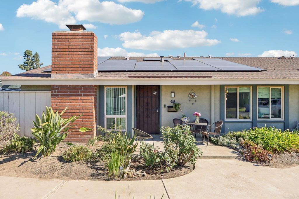 425 Los Arbolitos Boulevard