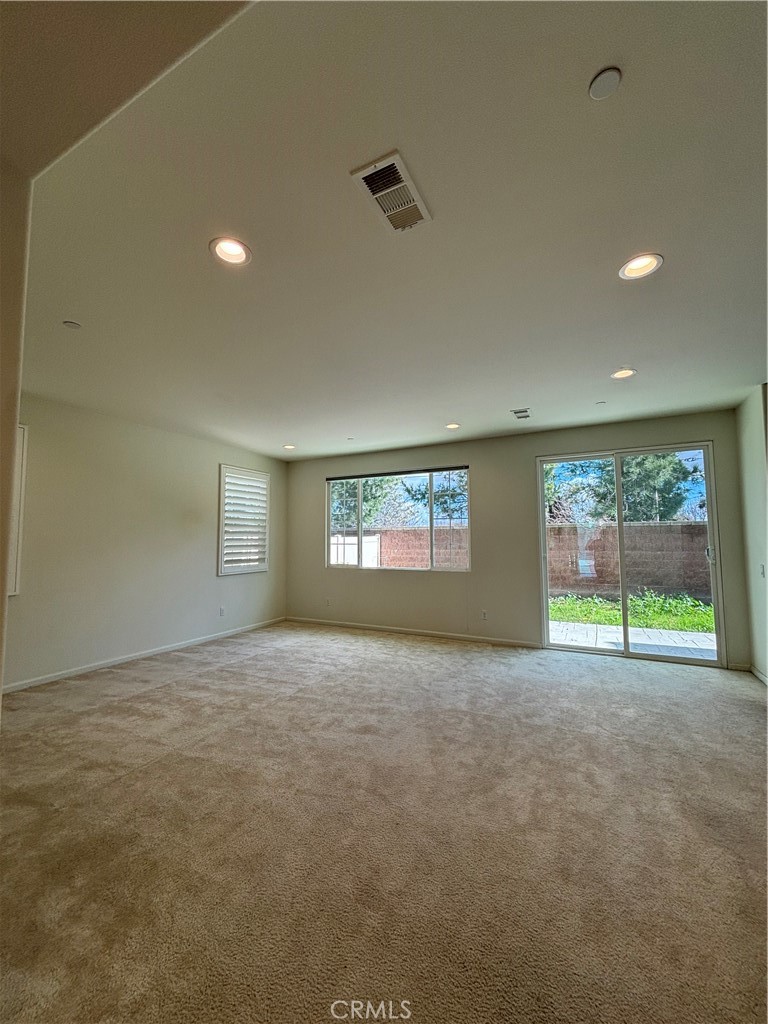 15801 Myrtlewood Avenue