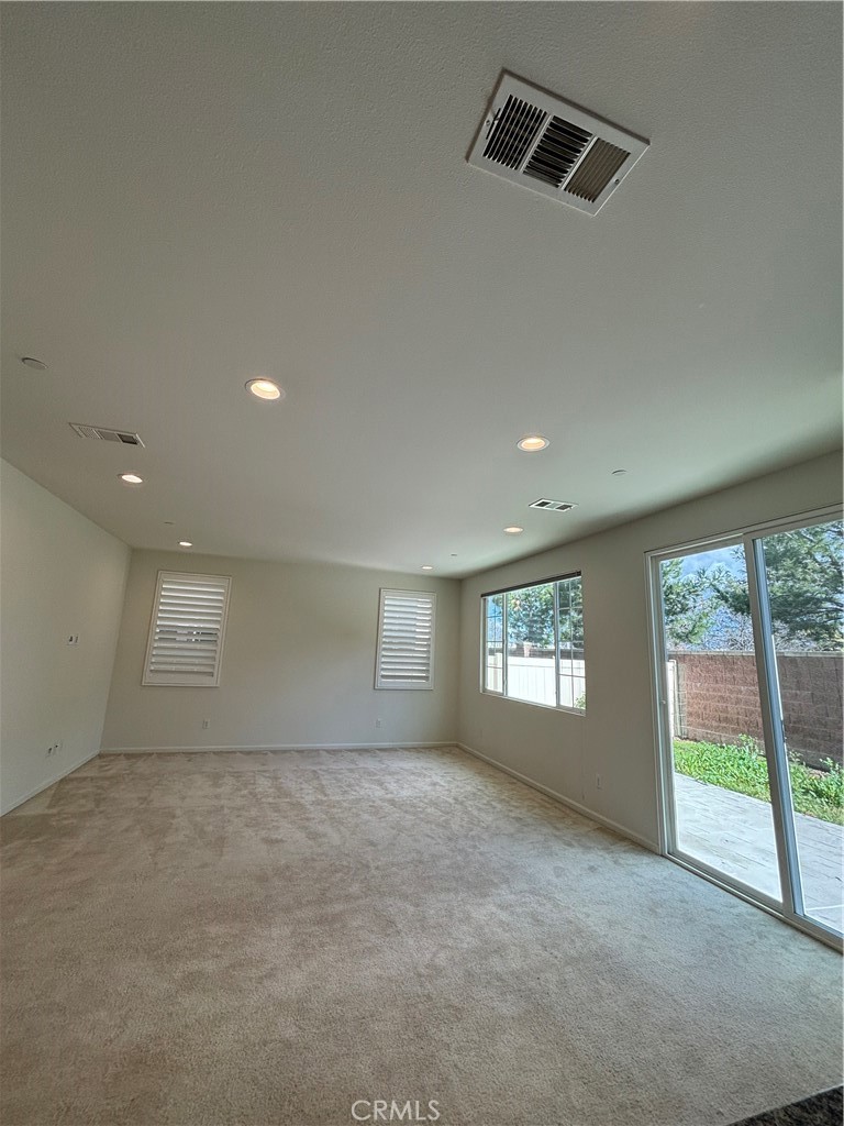 15801 Myrtlewood Avenue