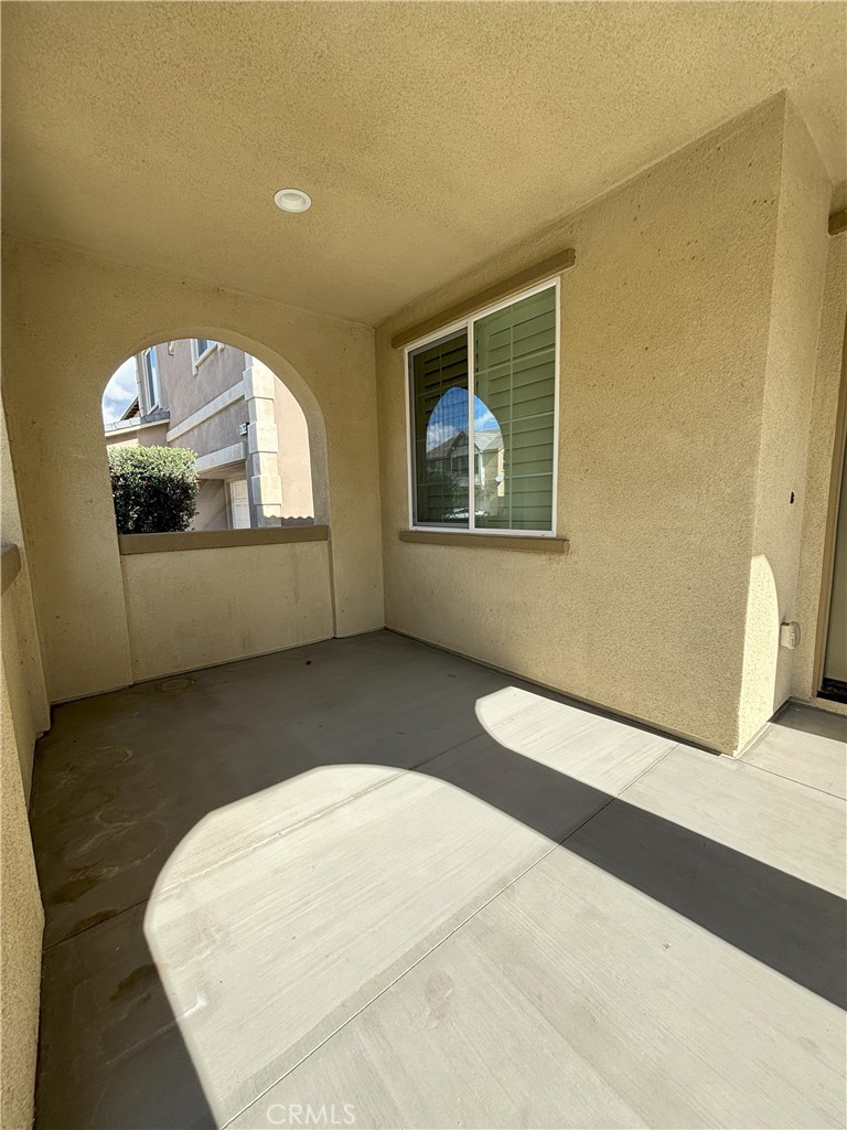 15801 Myrtlewood Avenue