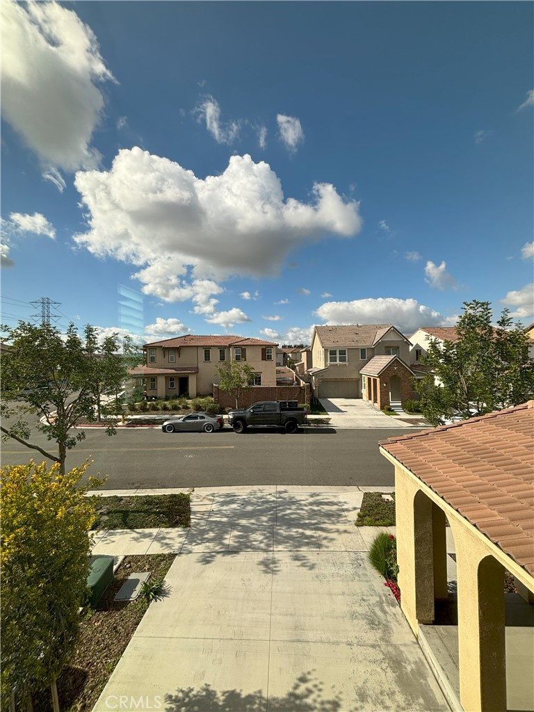 15801 Myrtlewood Avenue