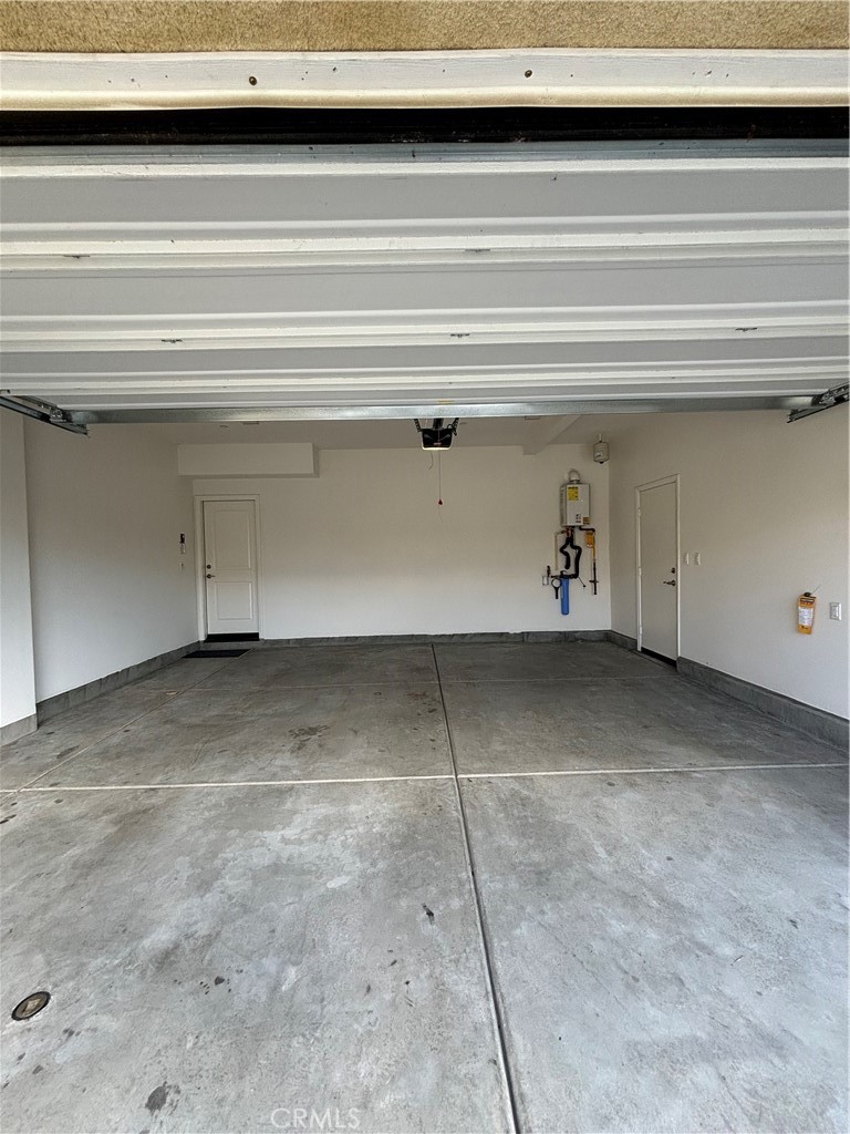 15801 Myrtlewood Avenue