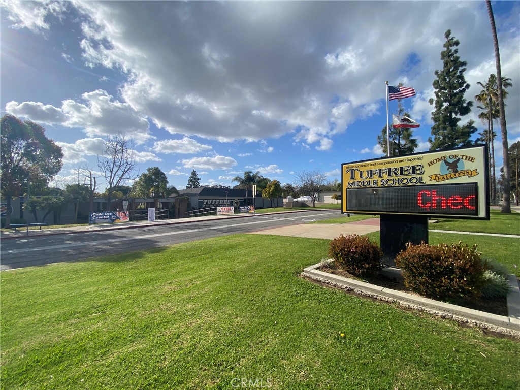 5231 Cedarlawn Drive