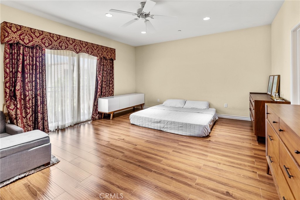 6920 Valmont Street 3