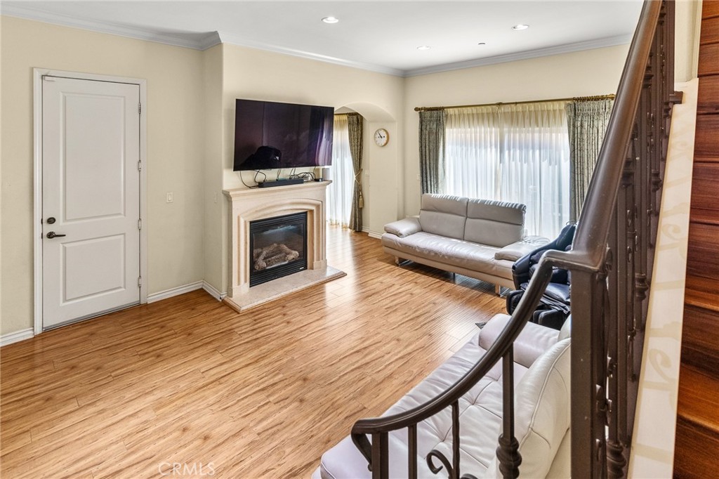 6920 Valmont Street 3