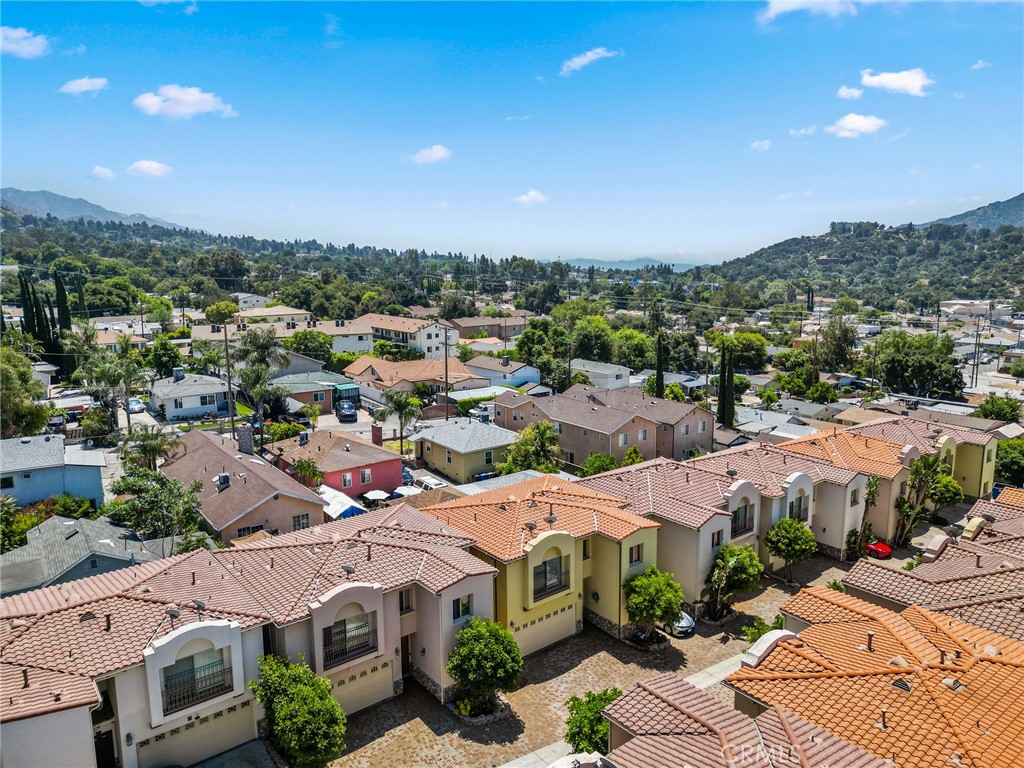 6920 Valmont Street 3