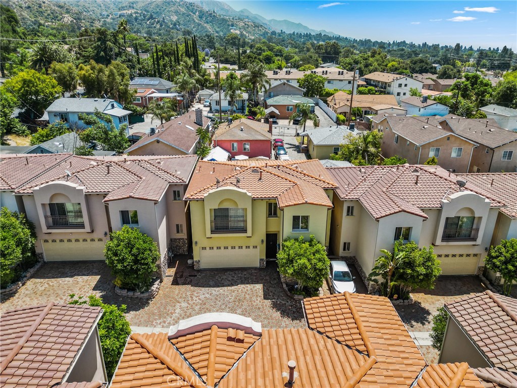 6920 Valmont Street 3