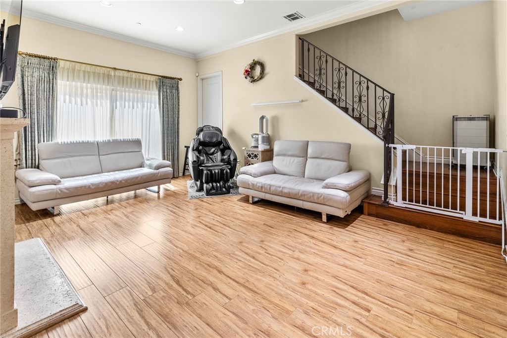 6920 Valmont Street 3