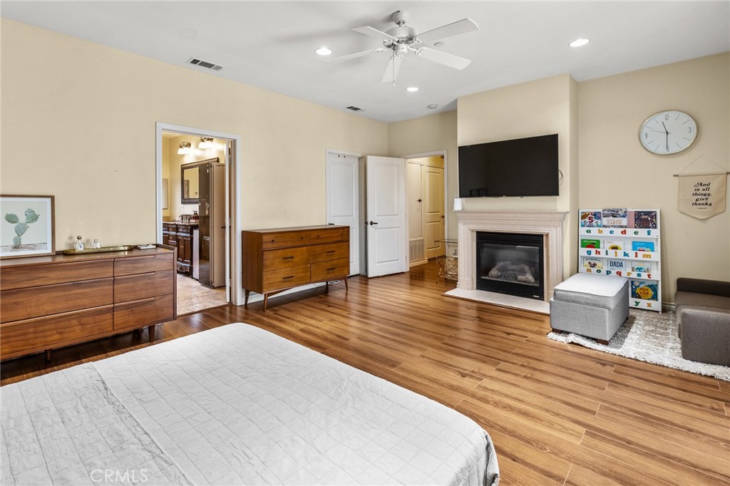 6920 Valmont Street 3