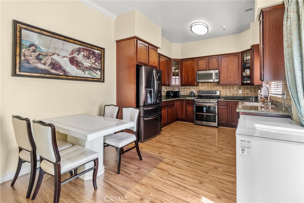 6920 Valmont Street 3