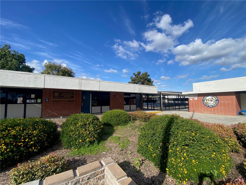 5242 Cedarlawn Drive