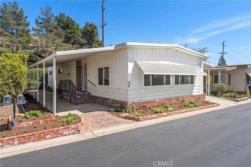 3762 Lake Grove Drive 19
