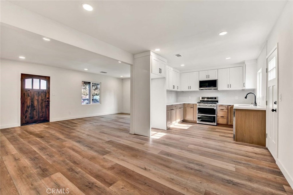 1226 W Walnut Street