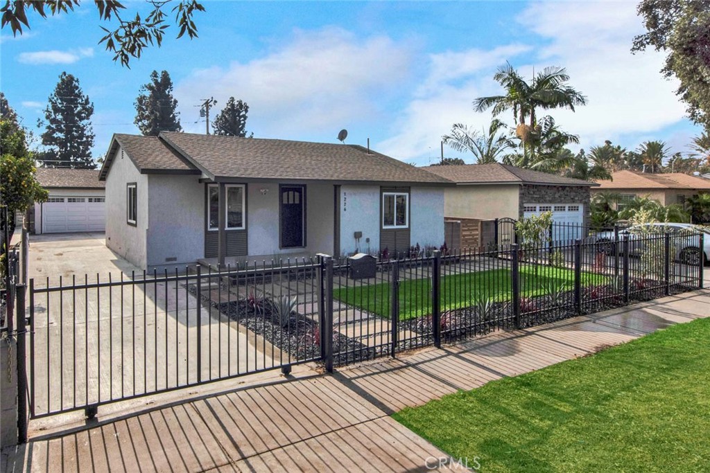 1226 W Walnut Street