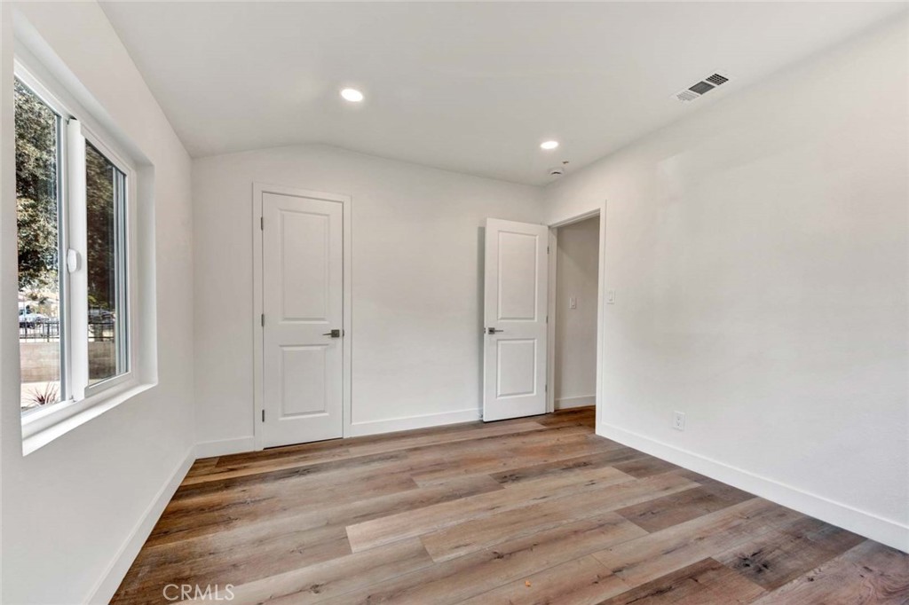 1226 W Walnut Street