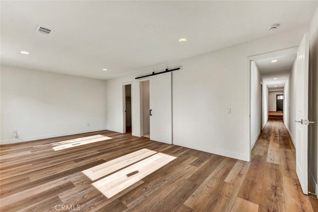 1226 W Walnut Street