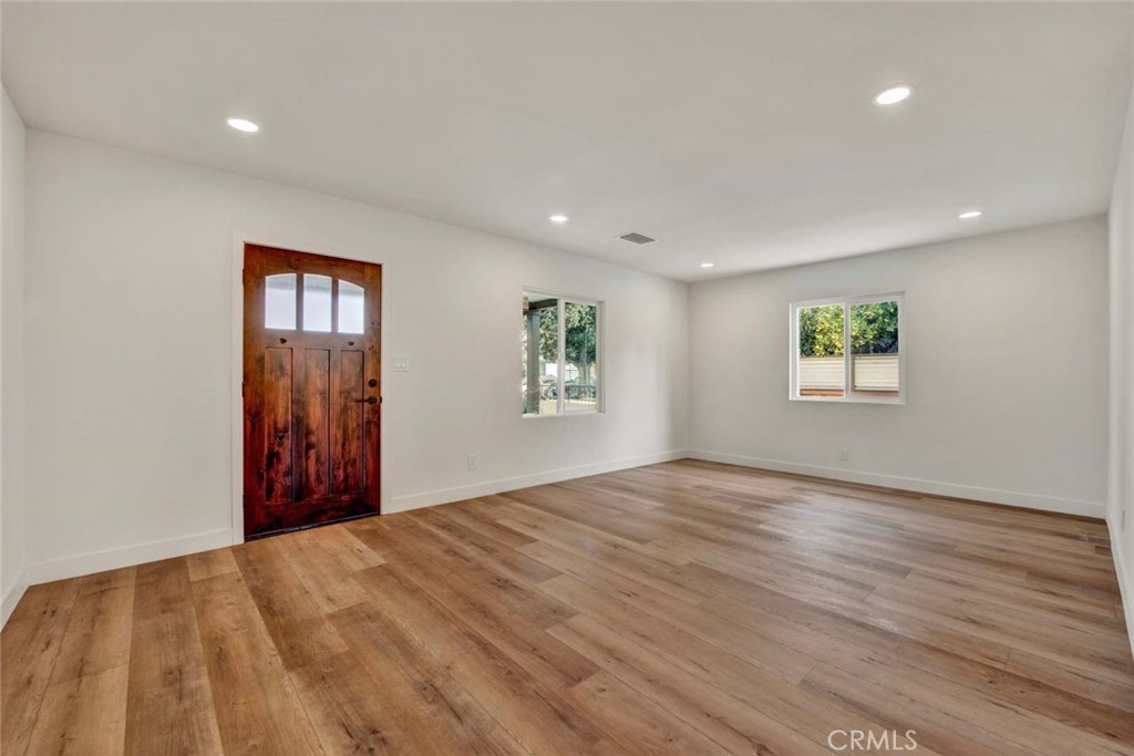 1226 W Walnut Street