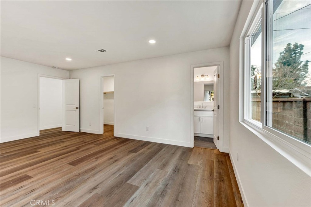 1226 W Walnut Street