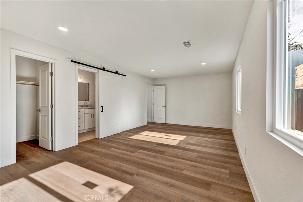 1226 W Walnut Street