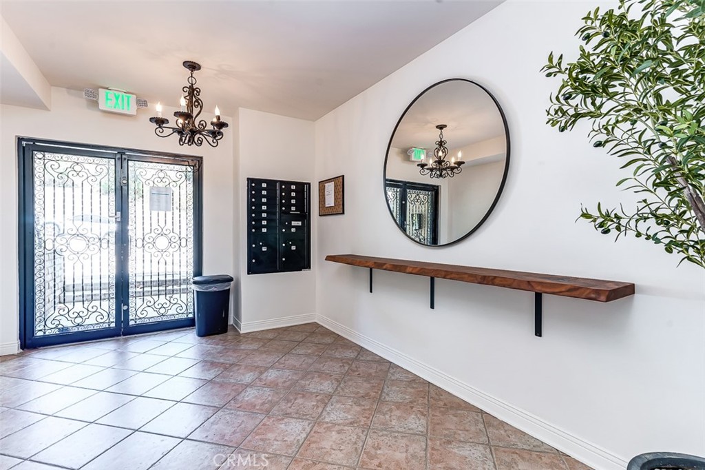 6752 Hillpark Drive 301