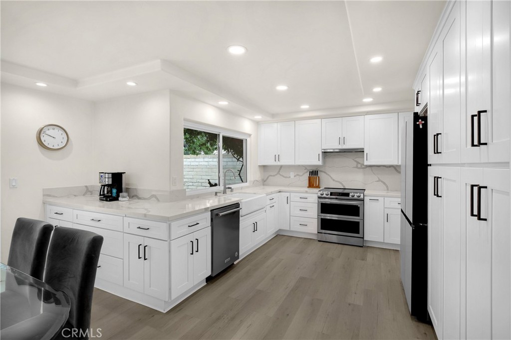701 S Carriage Circle