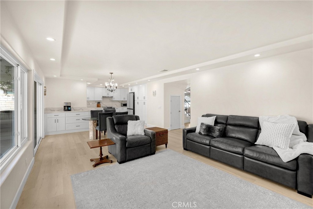 701 S Carriage Circle