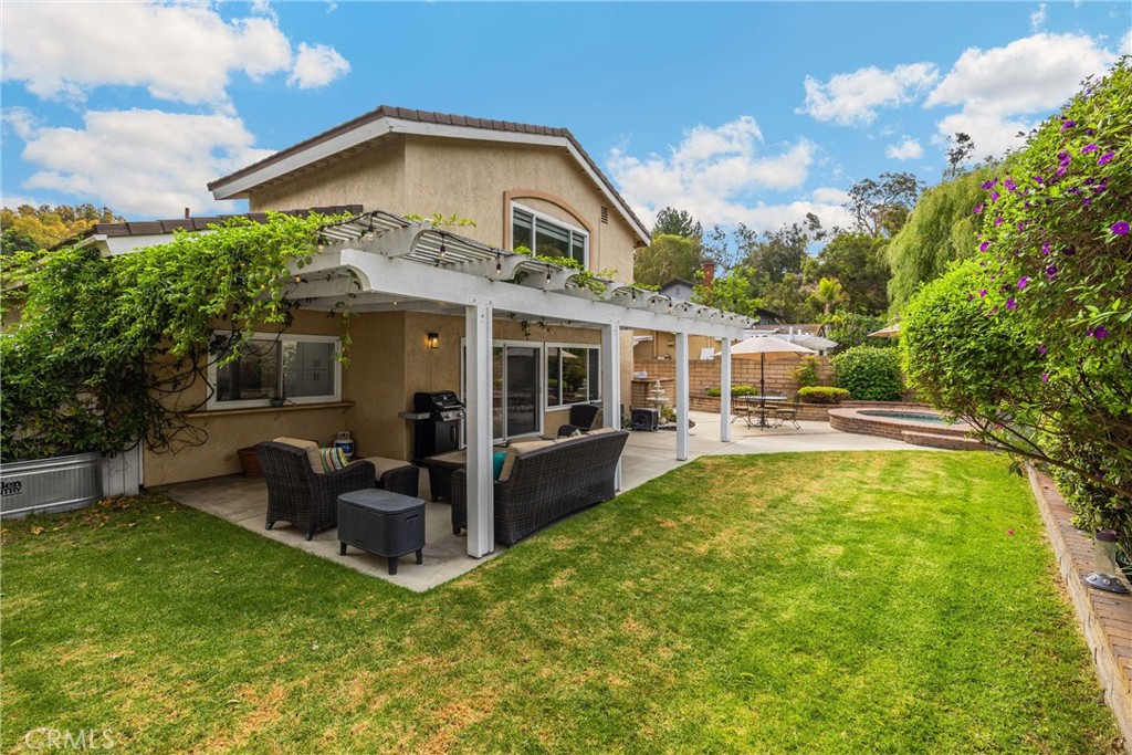 701 S Carriage Circle