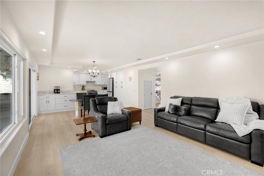 701 S Carriage Circle