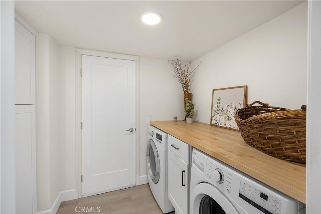 701 S Carriage Circle
