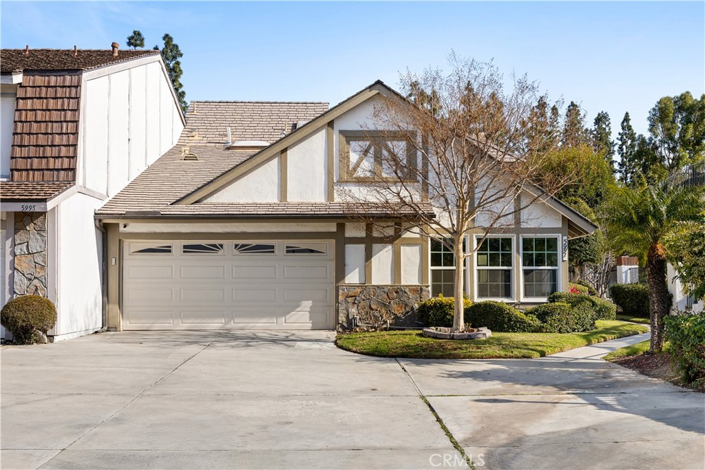 5997 E Calle Principia