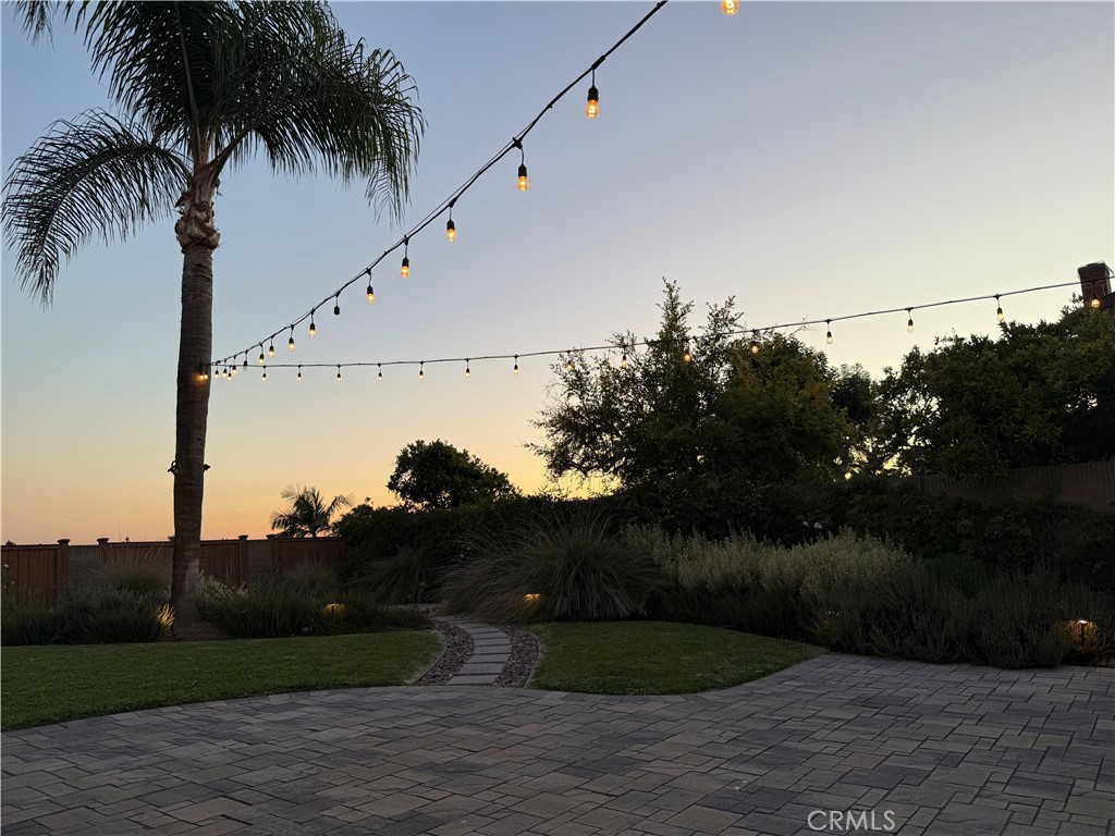 1940 Sunset Lane